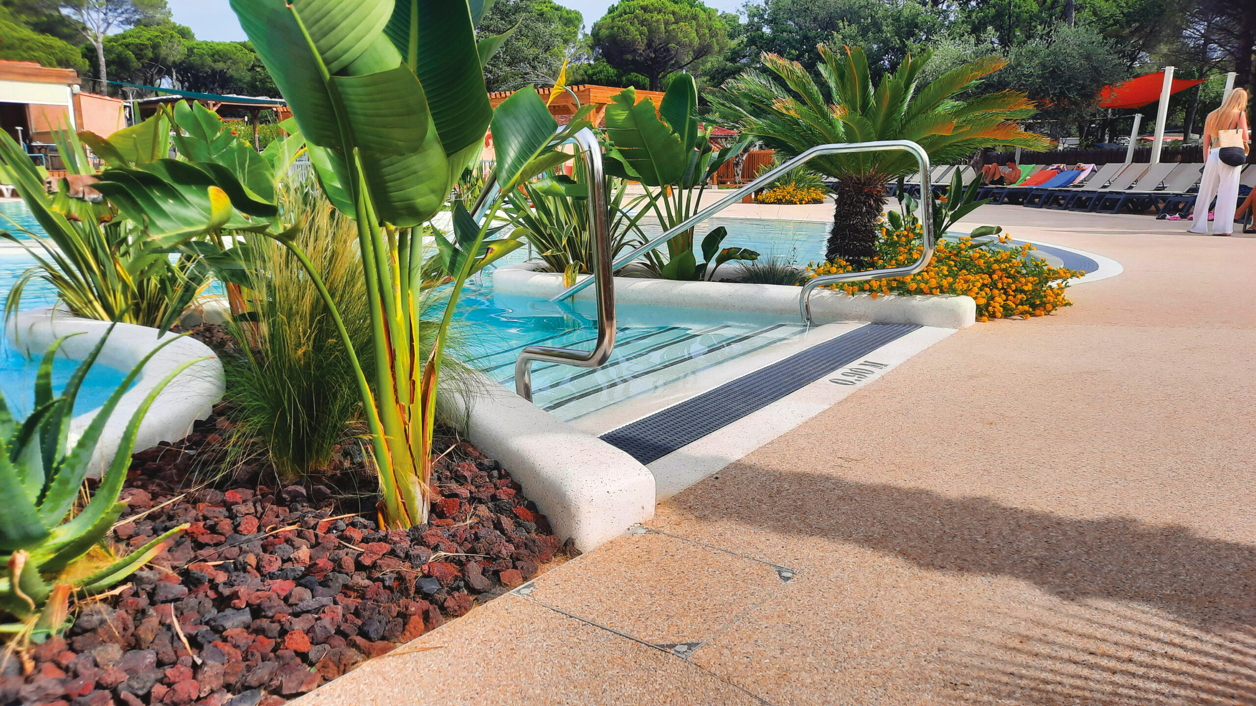 Équipements de sol inox pour piscines et centres aquatiques : vos projets valorisés avec Techneau